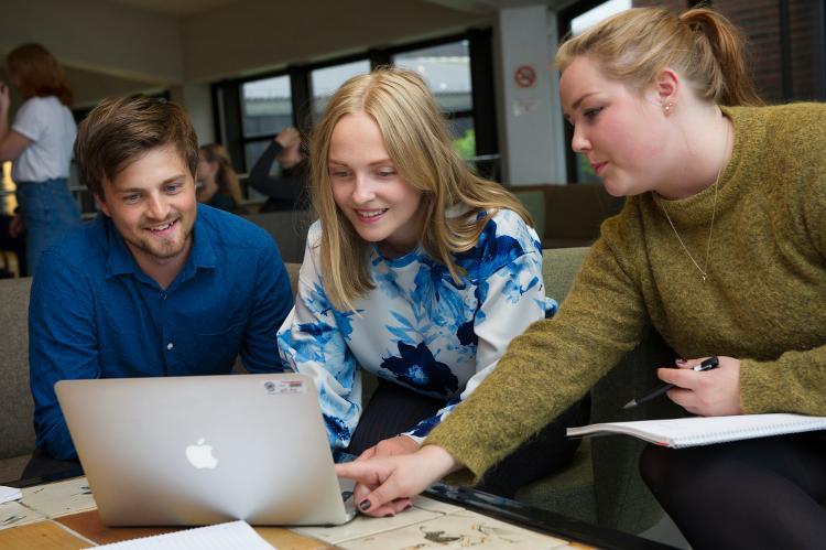 Bibliotek- og dokumentasjonsvitenskap, årsstudium, uit.no Bibliotek- og dokumentasjonsvitenskap, årsstudium, uit.no