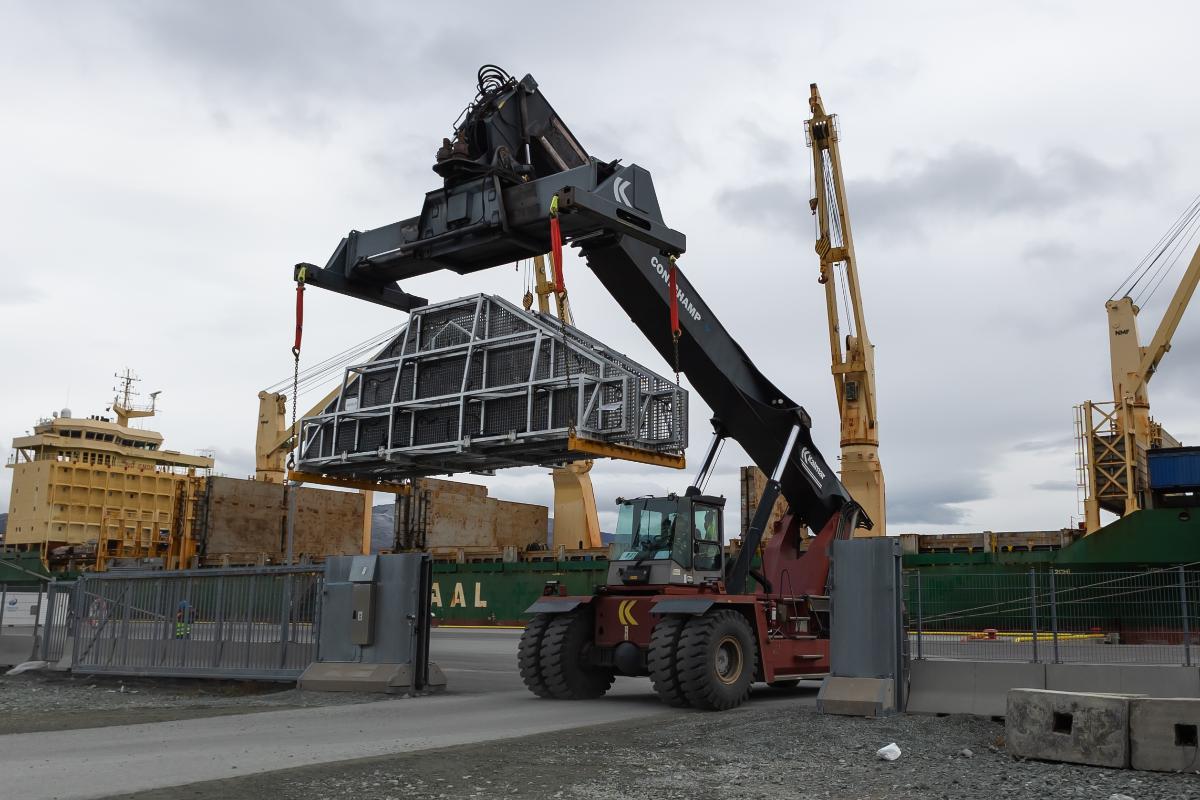 Lossing av antenner av en b&aring;t.