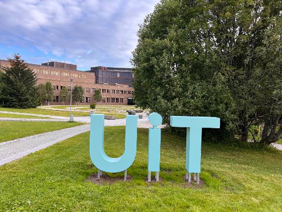 Illustrasjonsbilde for Avslutning for masterutdanningene ved IHO våren 2025