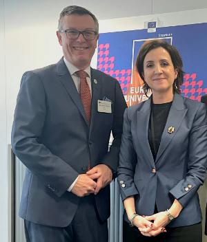 rektor dag rune olsen og Vanessa Debiais-Sainton.jpg