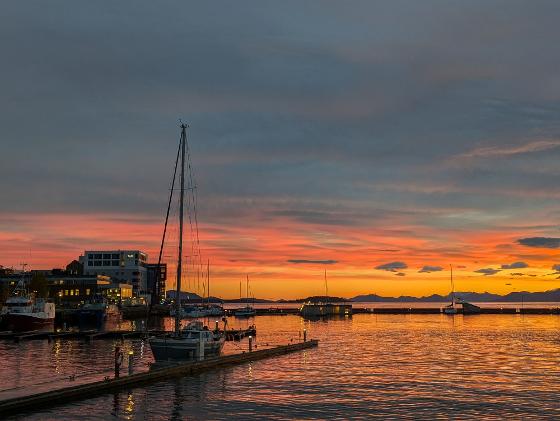 Illustrasjonsbilde for Vernissage The Tourist Gaze