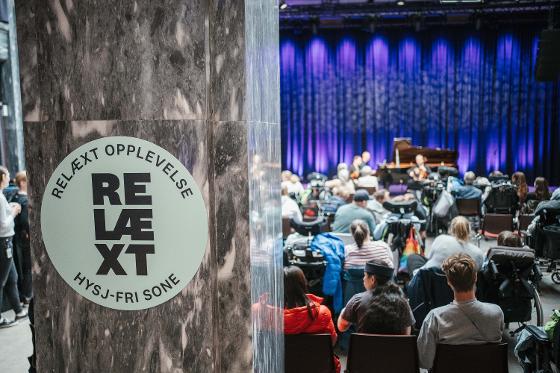 Illustrasjonsbilde Relæxt: Tilrettelagte kulturopplevelser for barn, unge og familier med behov for mer avslappede rammer