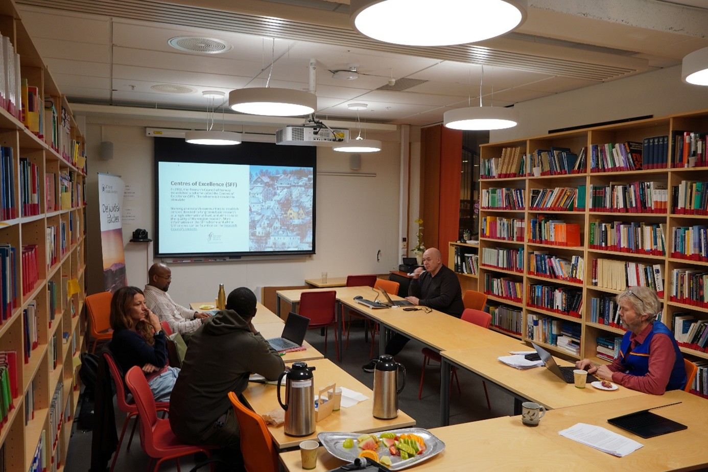 Ketil Lener Hansen giving his presentation the the engaging group