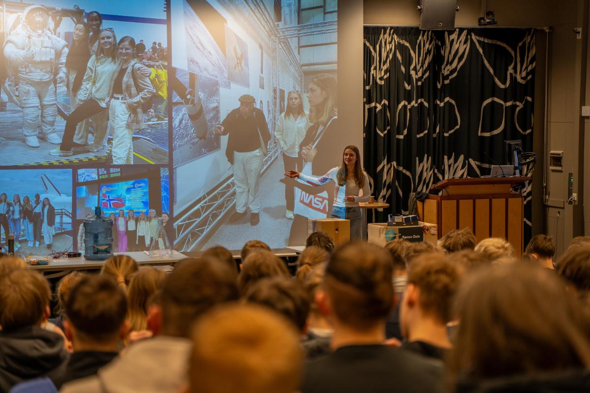 Astrid Pettersen foreleser